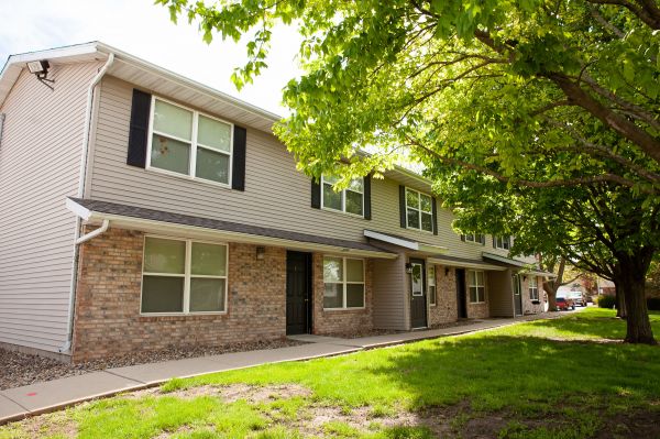 602 Hillview St.