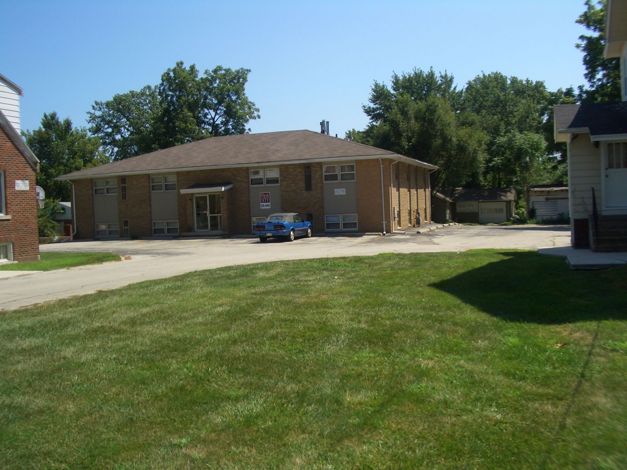 709 Dale
