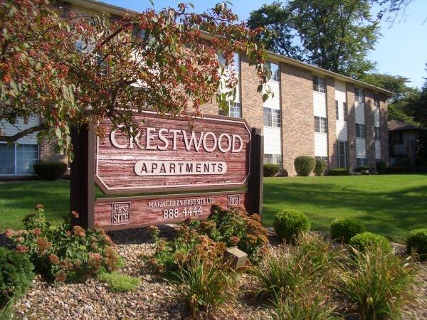 Crestwood Apartments 
