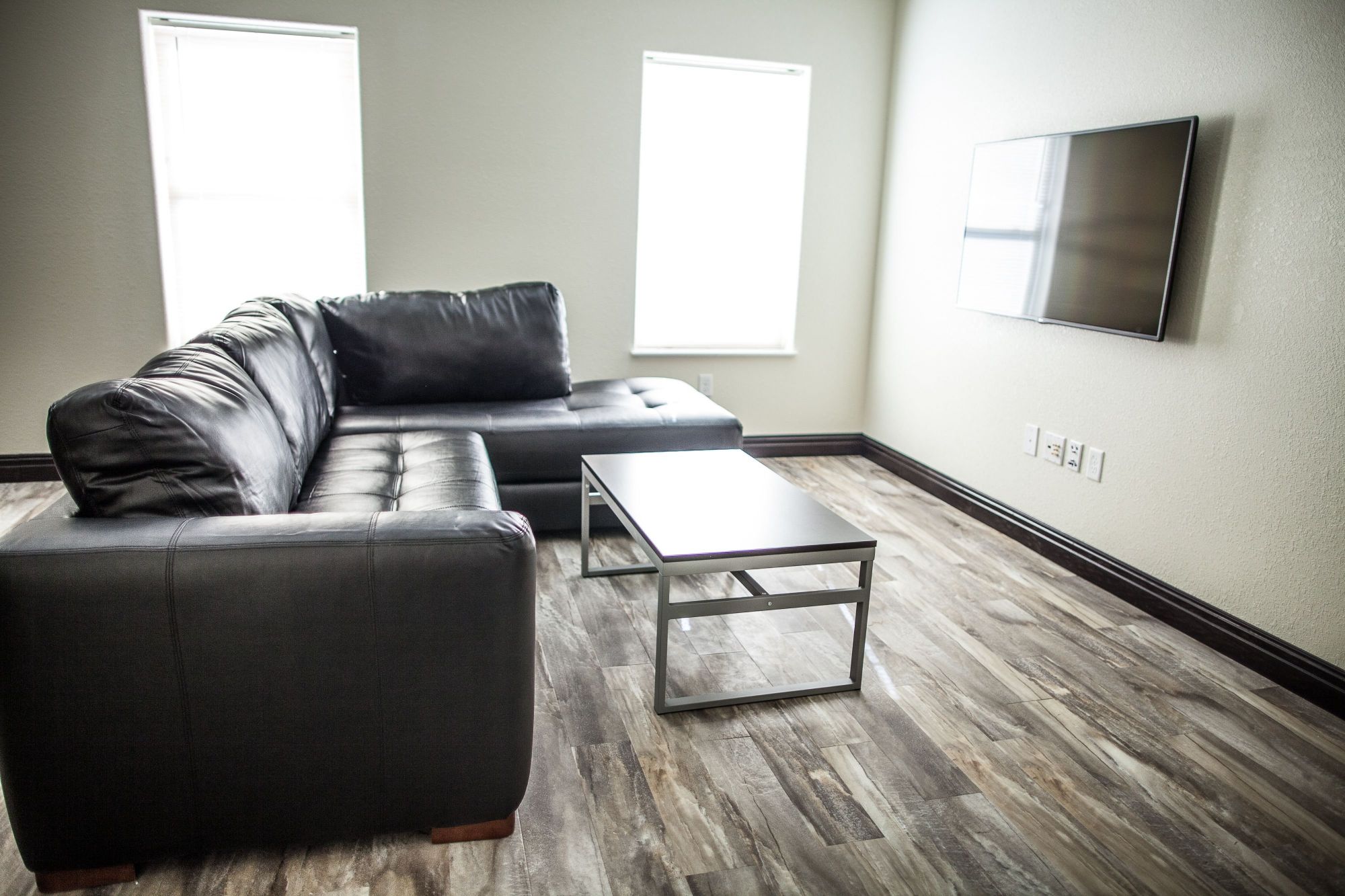 West Wing Apartments