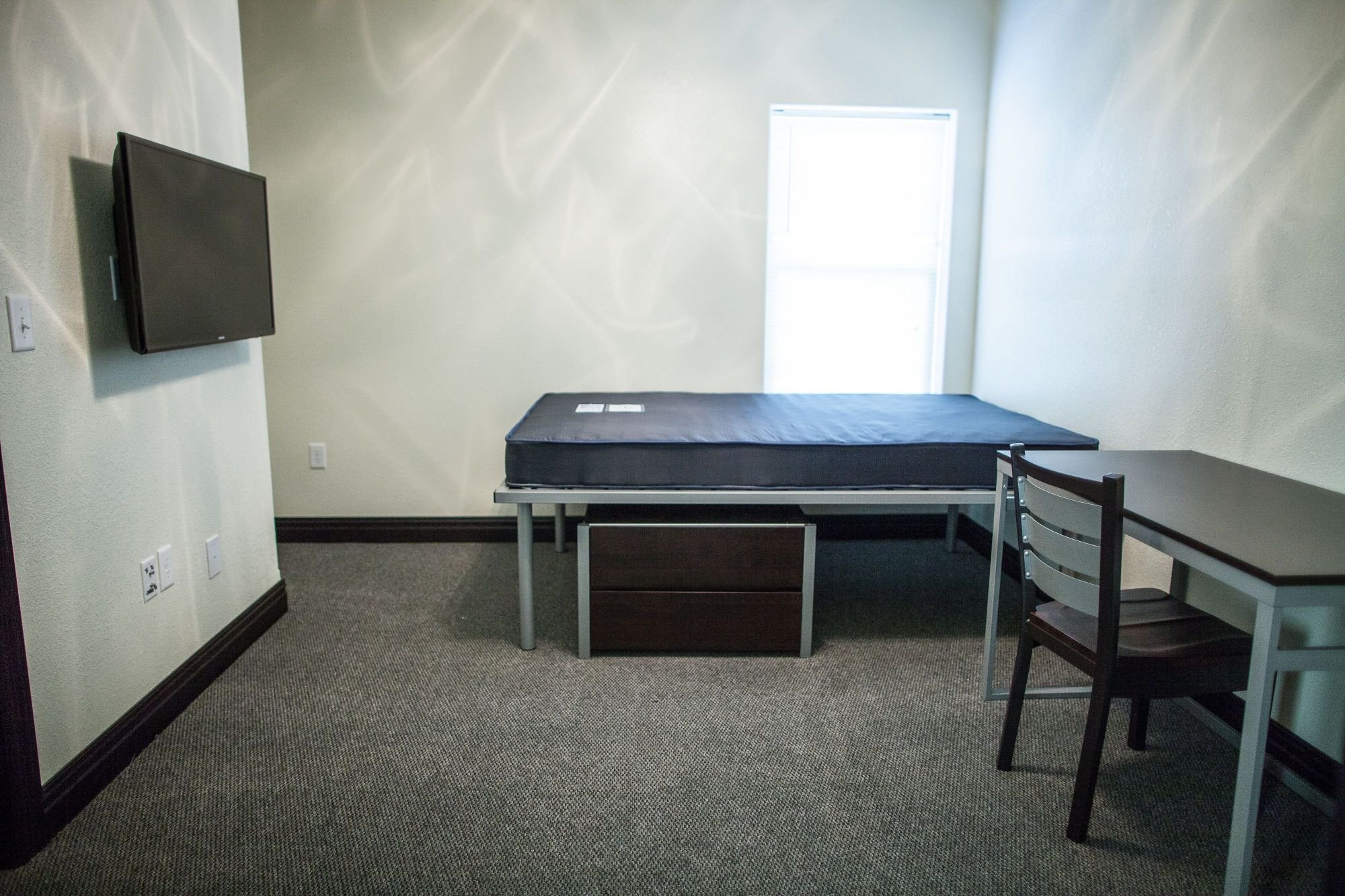 West Wing Apartments