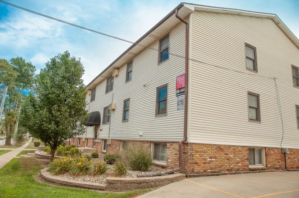 207 W. Willow