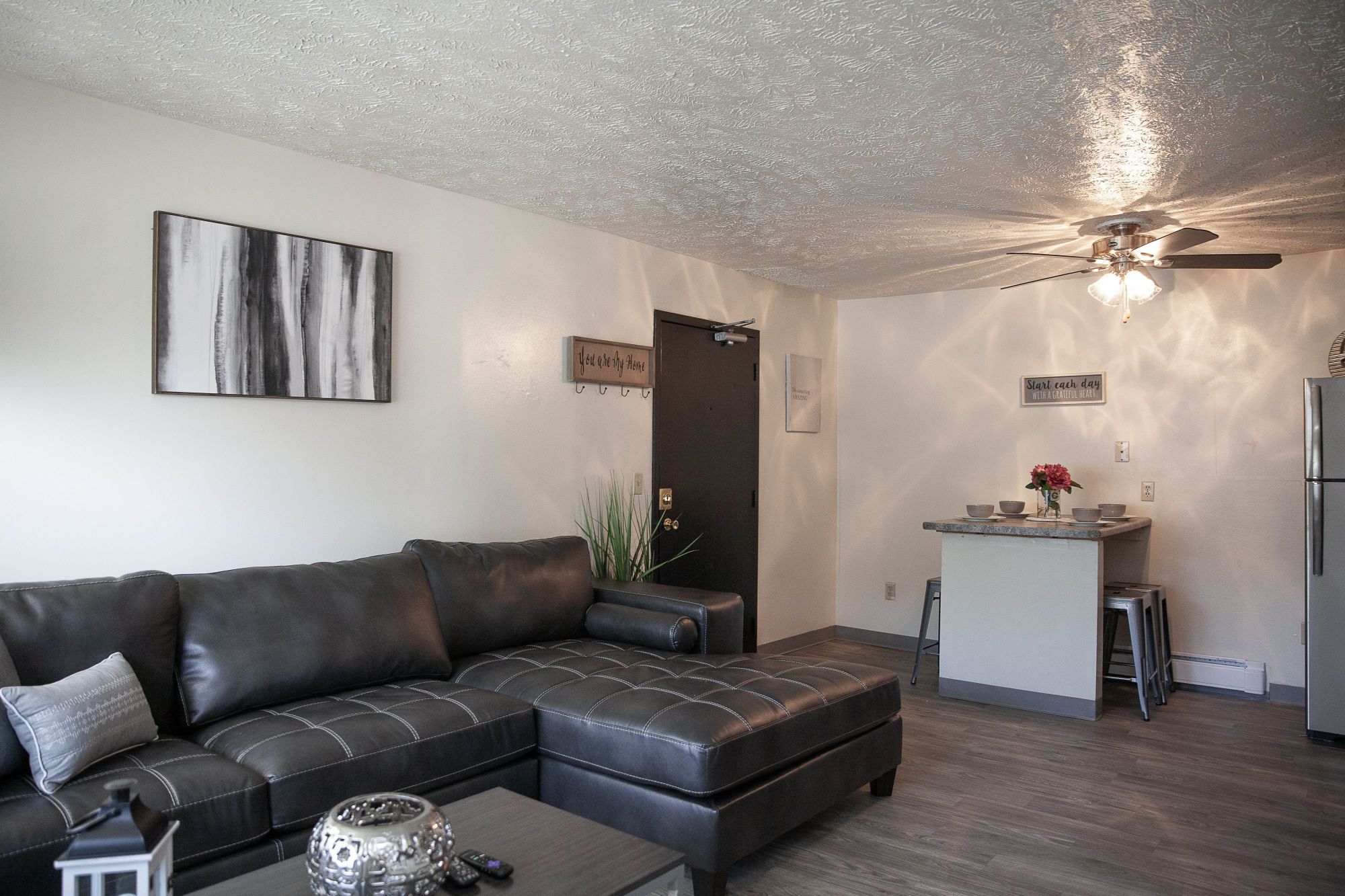 114 W Willow