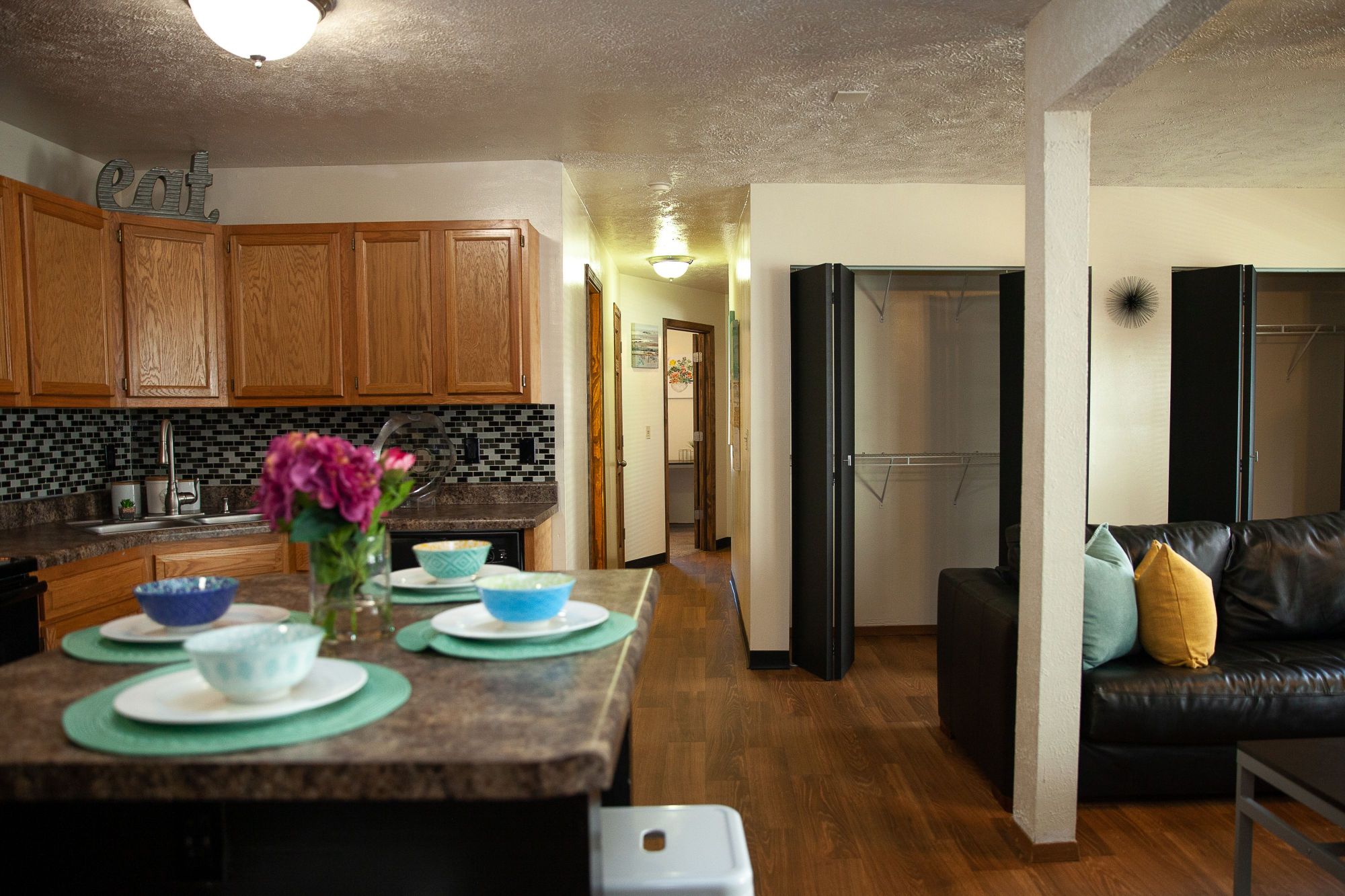 609 Hester