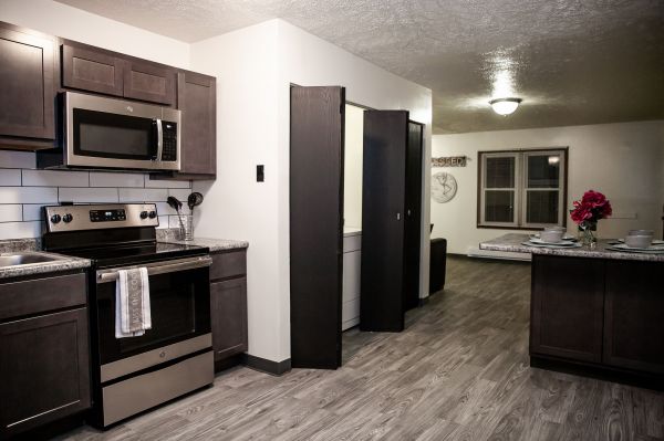504 Fell St. (Campus View Apts.)