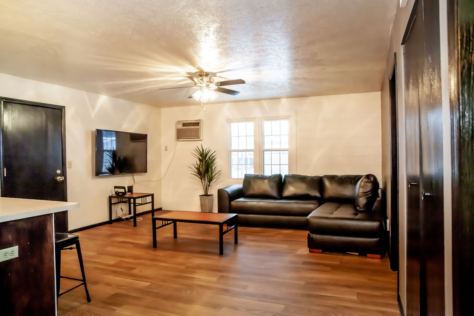 104 W. Cherry St.