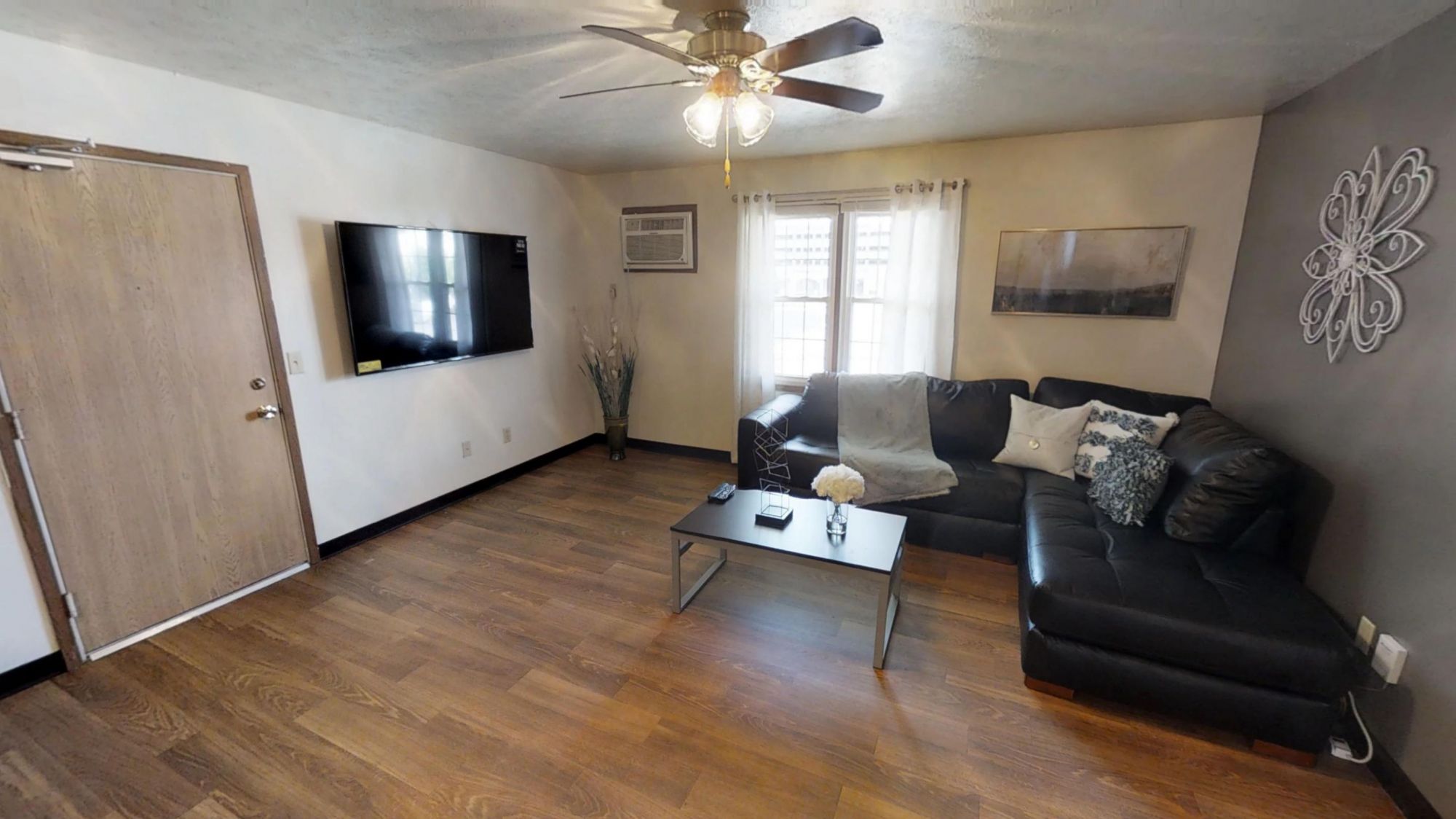 104 W. Cherry St.