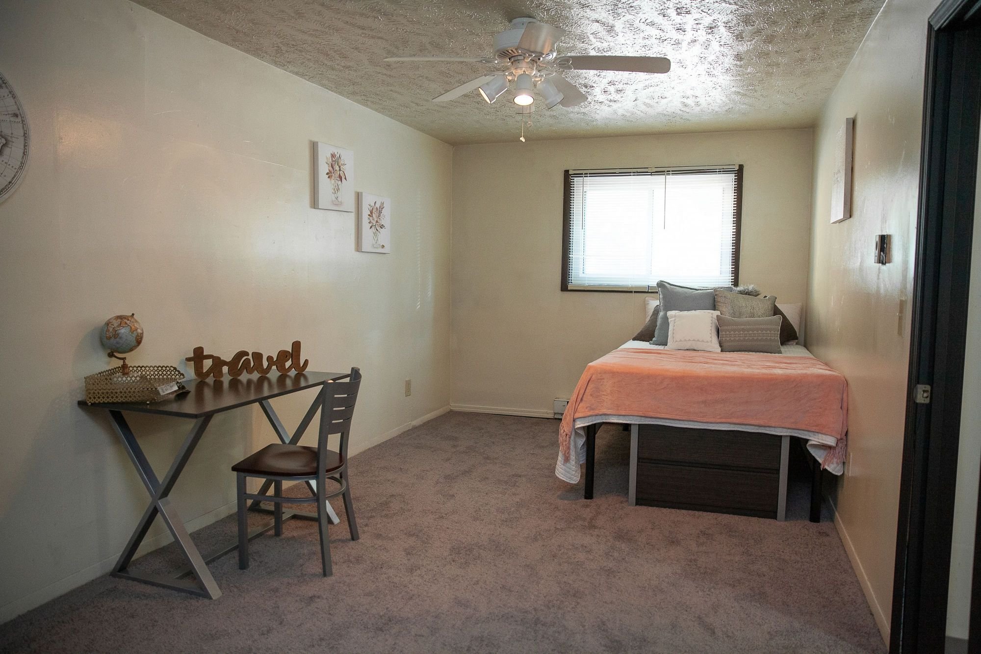 114 W Willow