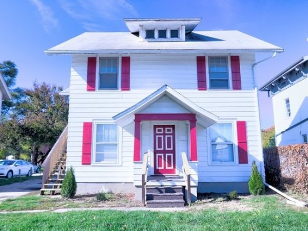 11 Delaine Dr.