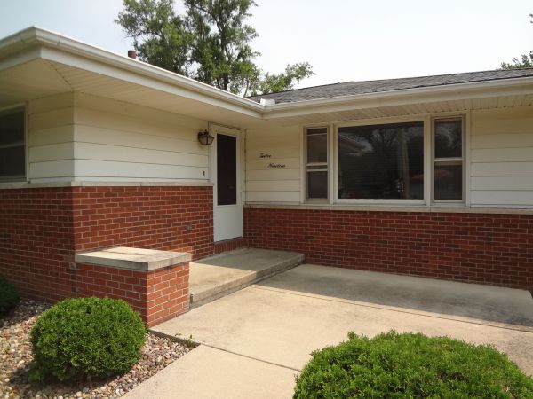 1219 Hovey Ave