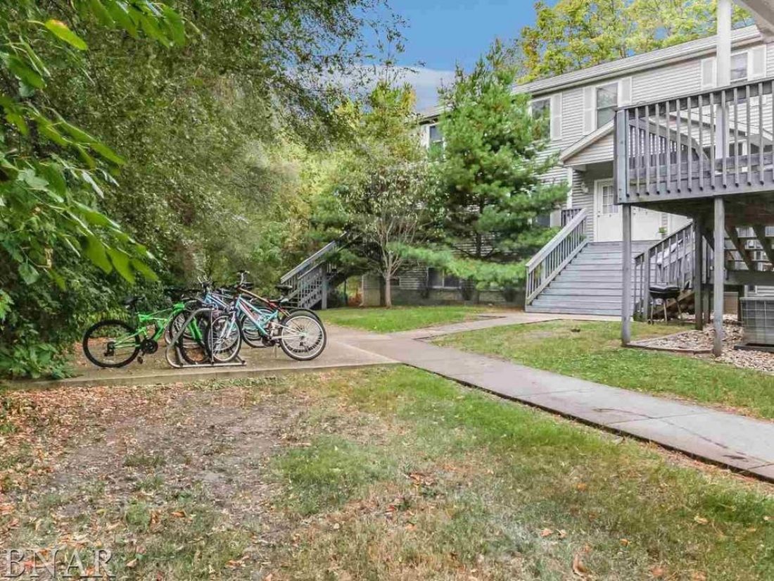 910 Kingsley Ct (Studio)
