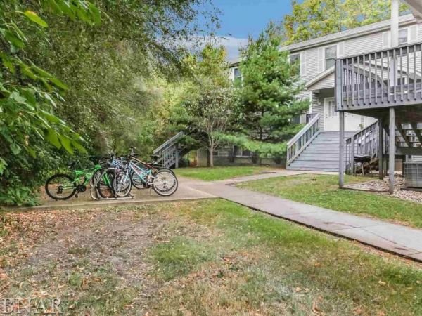 910 Kingsley Ct (Studio)
