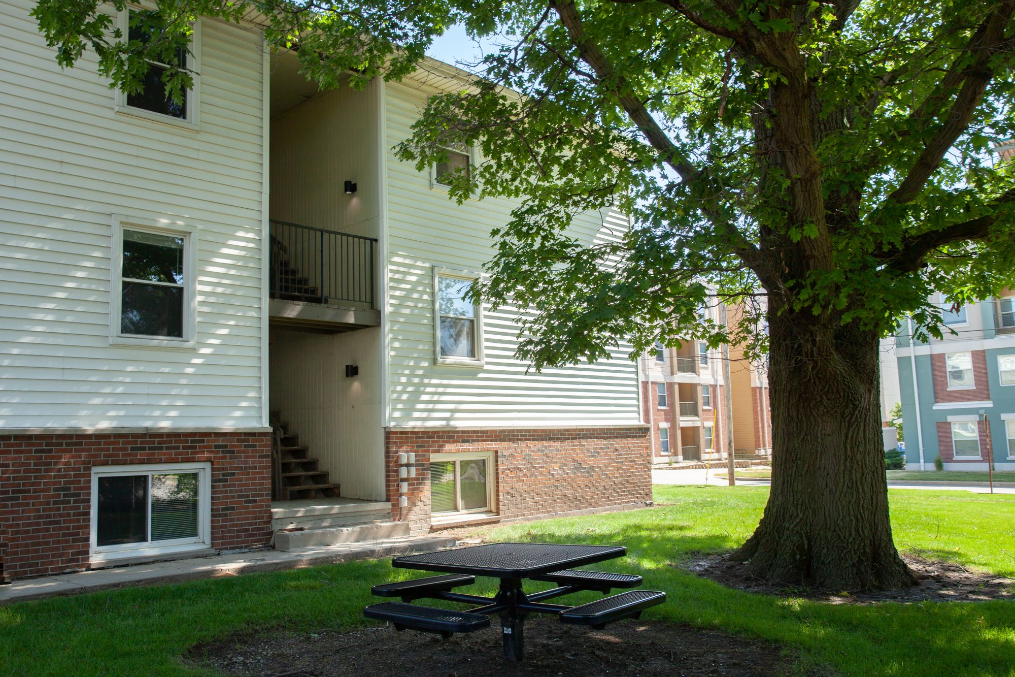 801 Kingsley St. 
