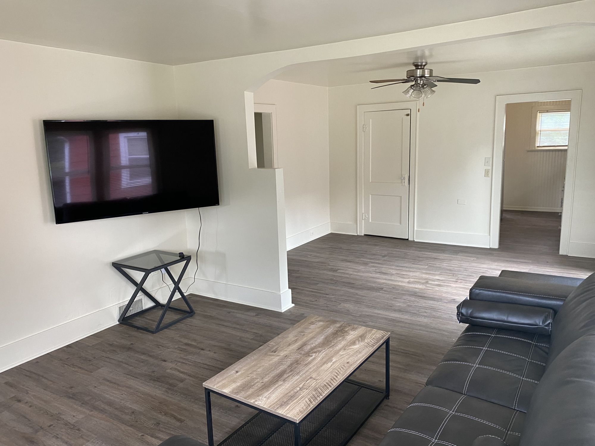 708 Cullom