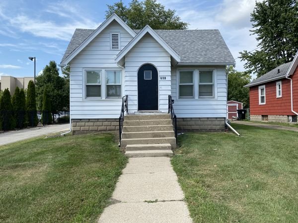708 Cullom