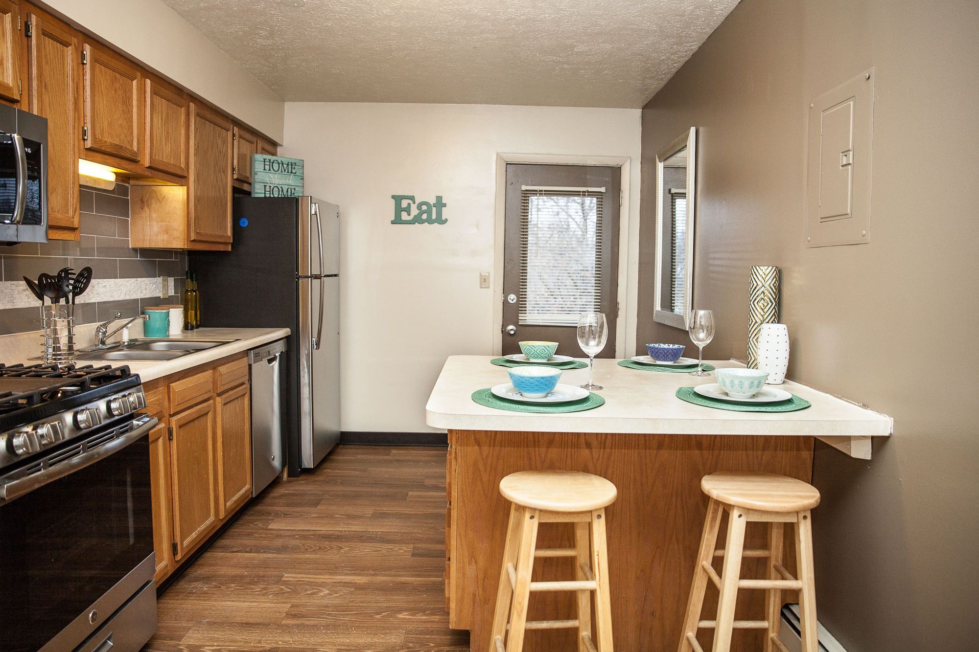 606 S. Linden (Sugar Creek Apartments)