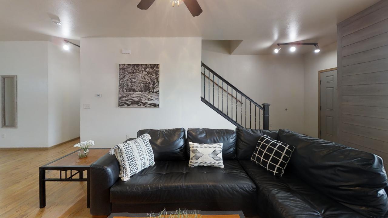 The Oaks Luxury Townhomes - Phase II