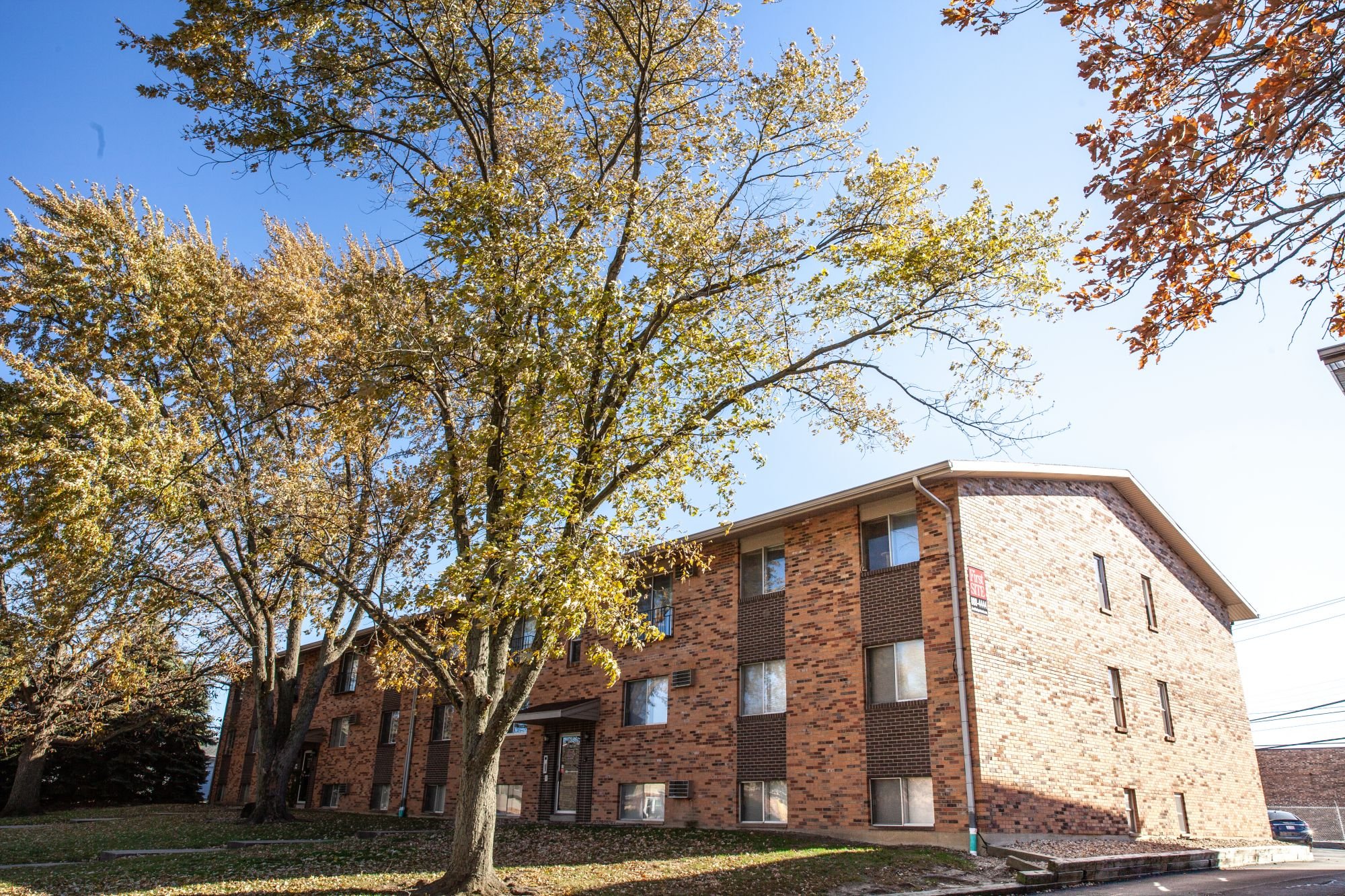 Fairway Apartments 