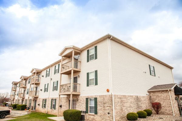 1408 Kurt Dr. (Kurt Luxury Suites)