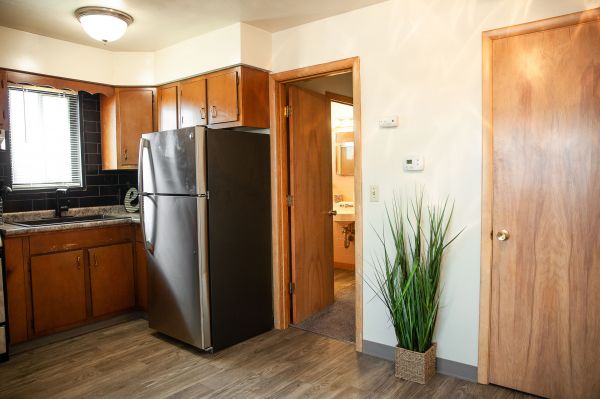 606 Dry Grove