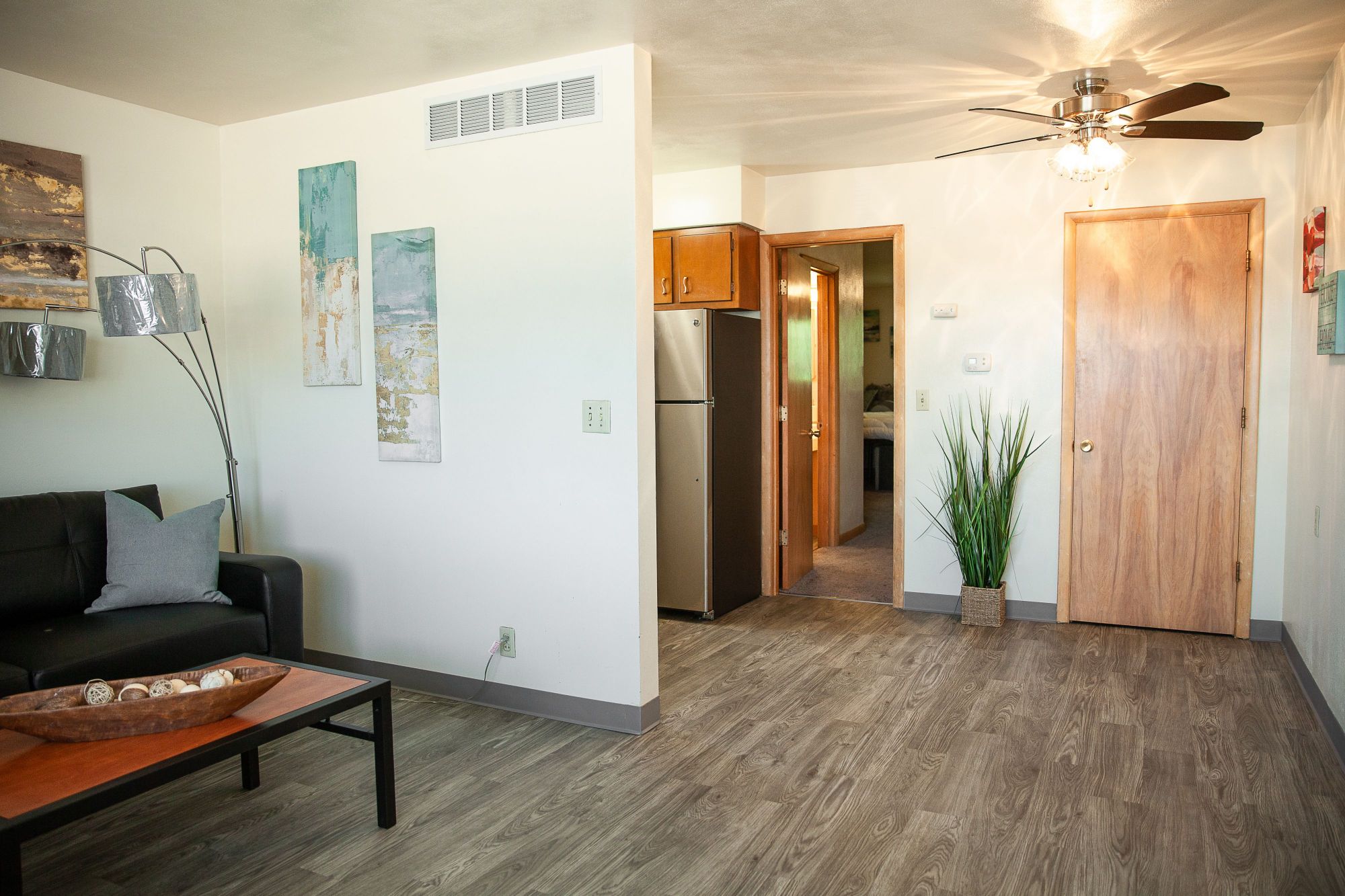 606 Dry Grove