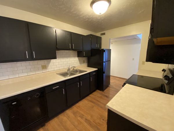 Challis Court Community