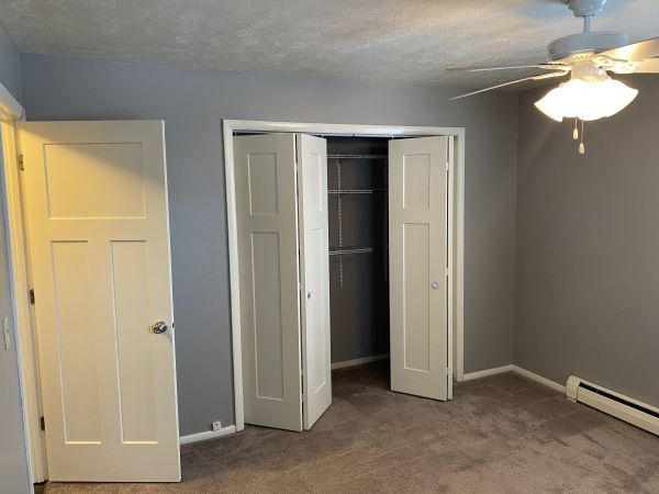 Crestwood Apartments 