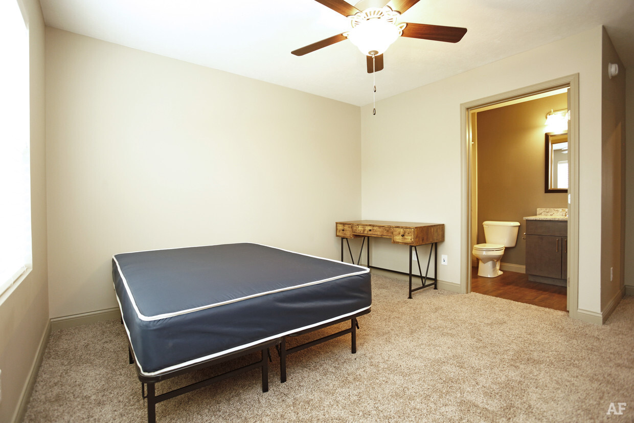 Trailhead Apartments