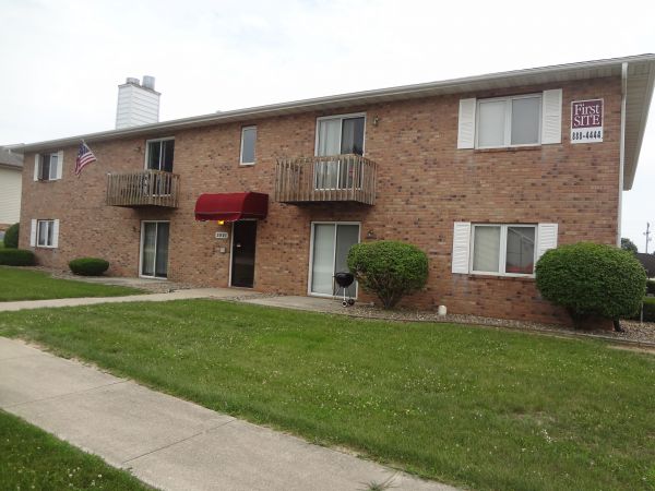 2921 Lisa Dr