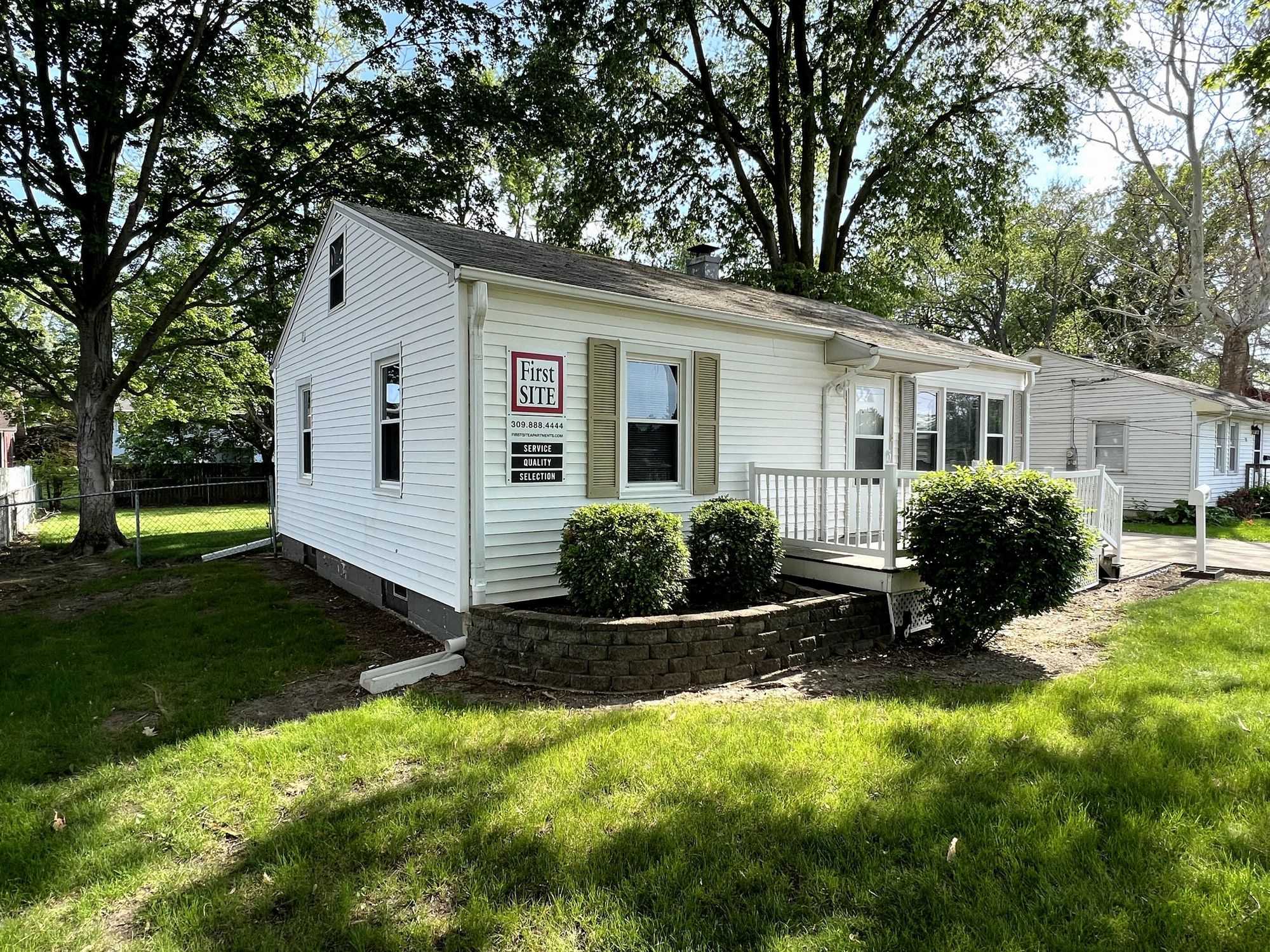 705 Hale