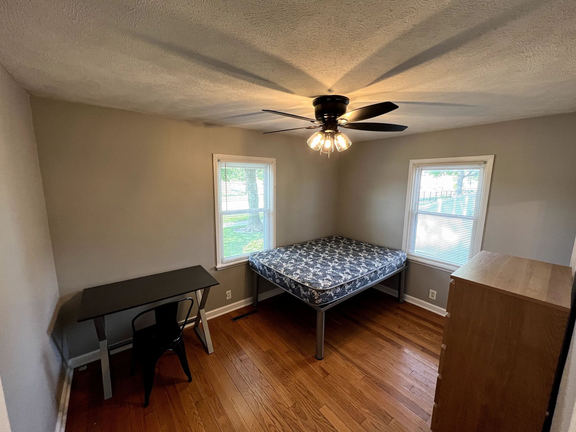 705 Hale