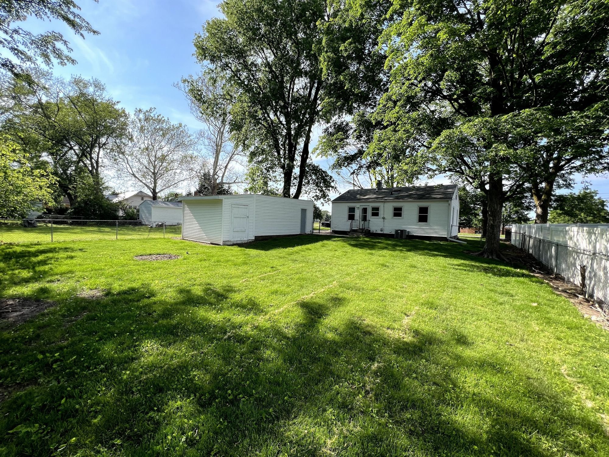 705 Hale
