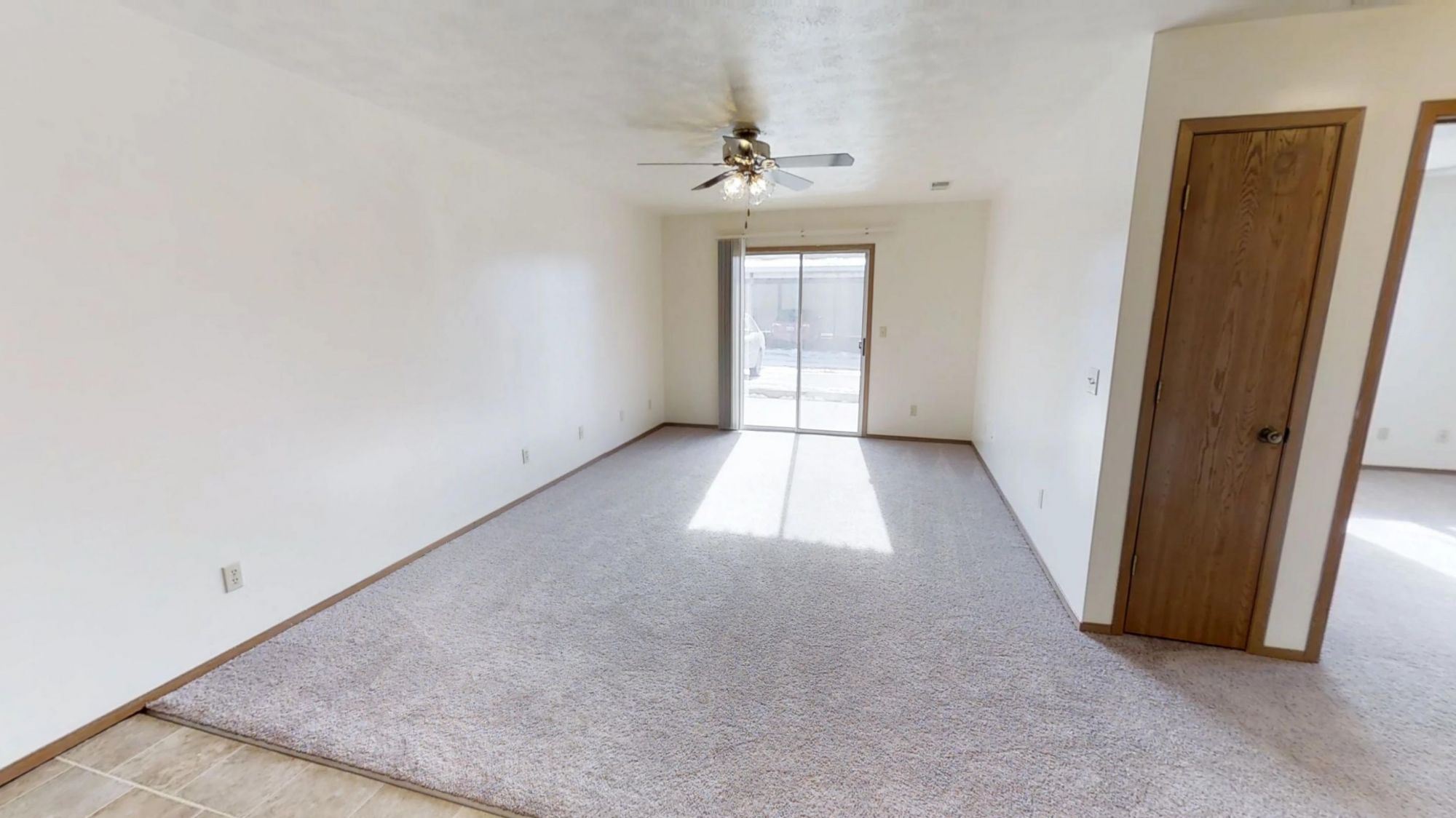 2921 Lisa Dr