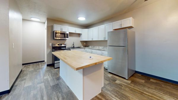 113 W. Willow St.
