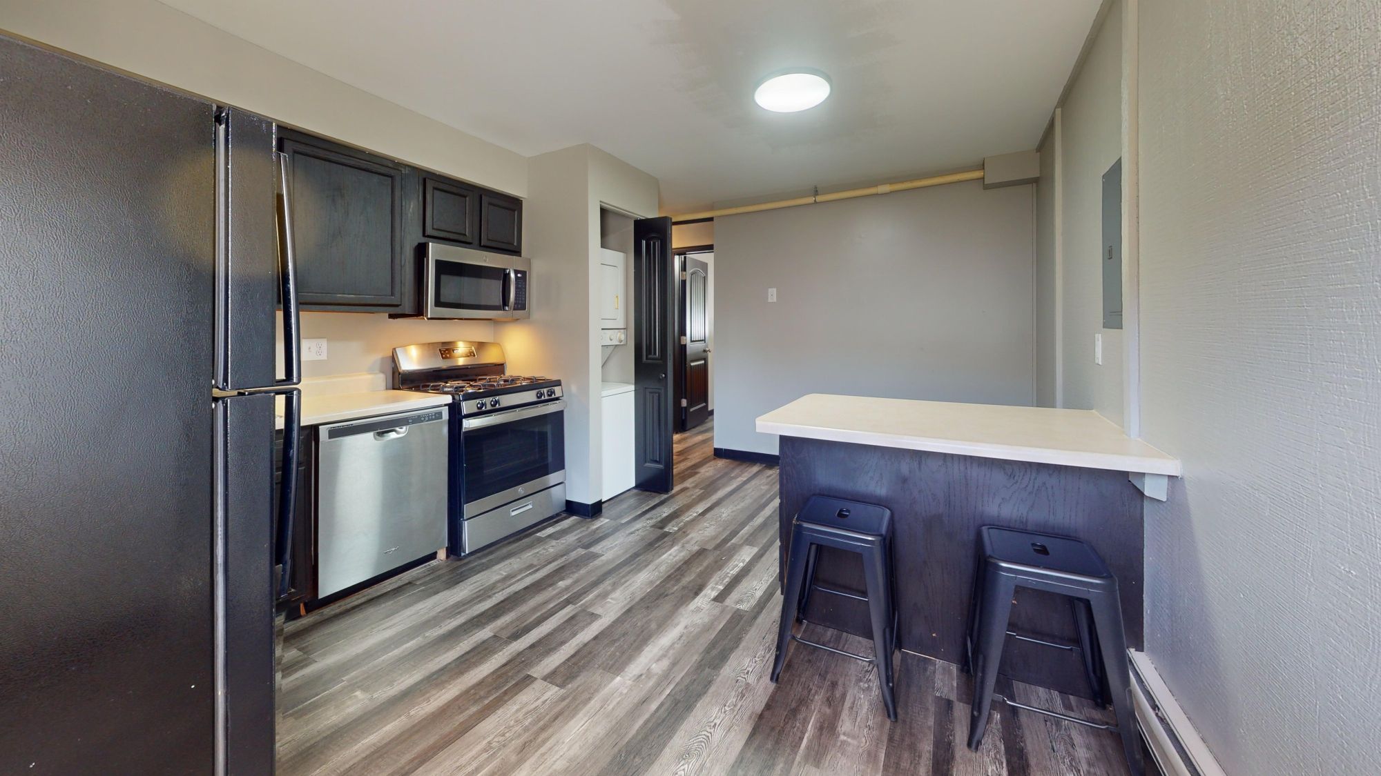 606 S. Linden (Sugar Creek Apartments)