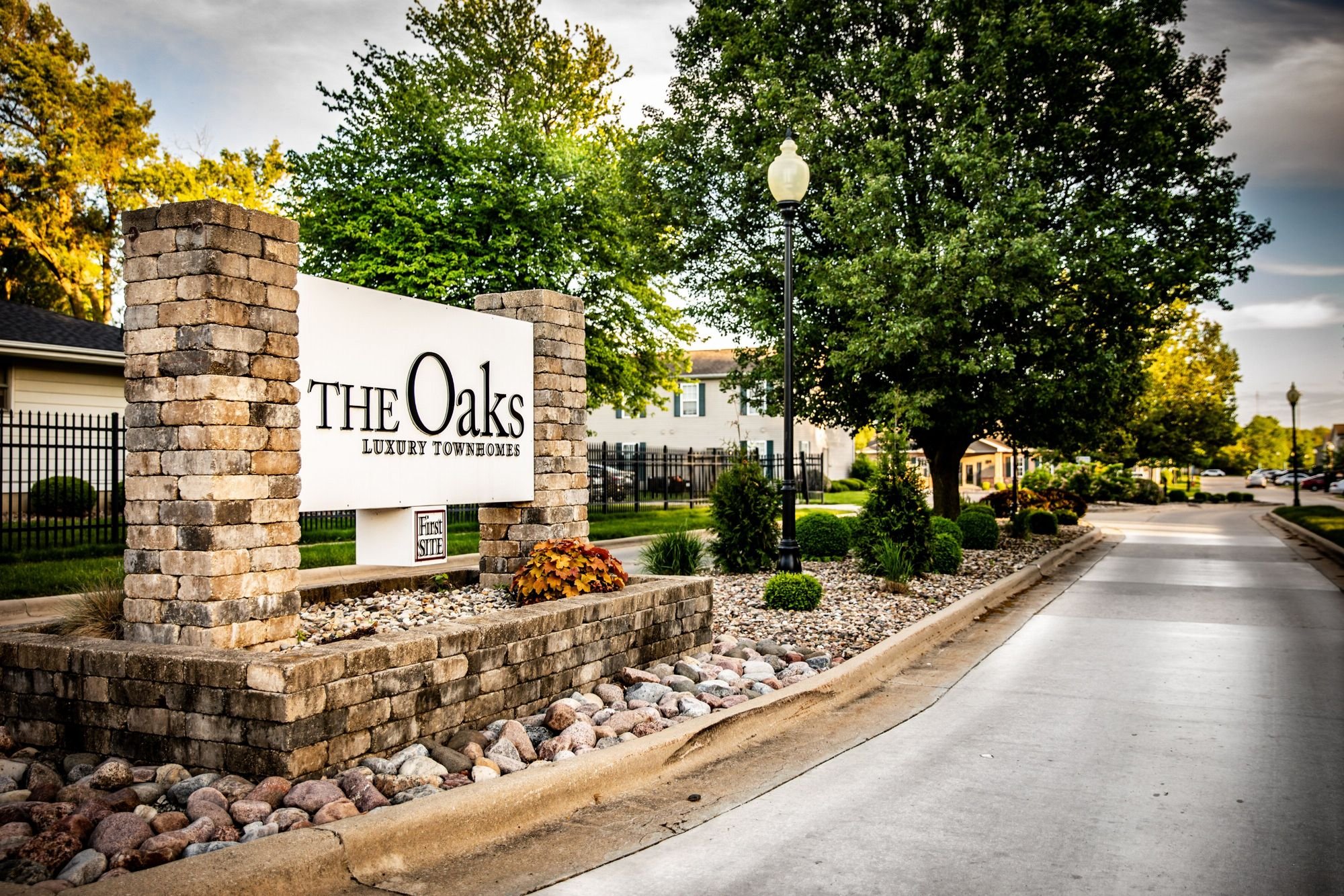 The Oaks Luxury Townhomes - Phase II