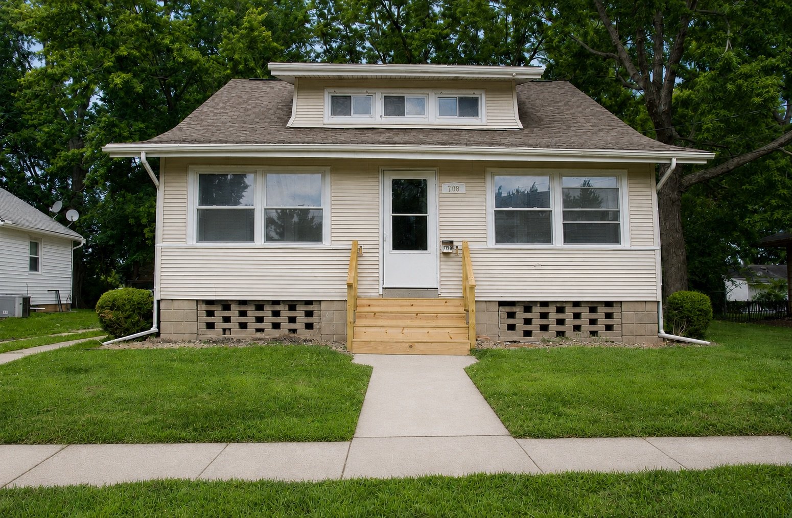 708 Dale St.