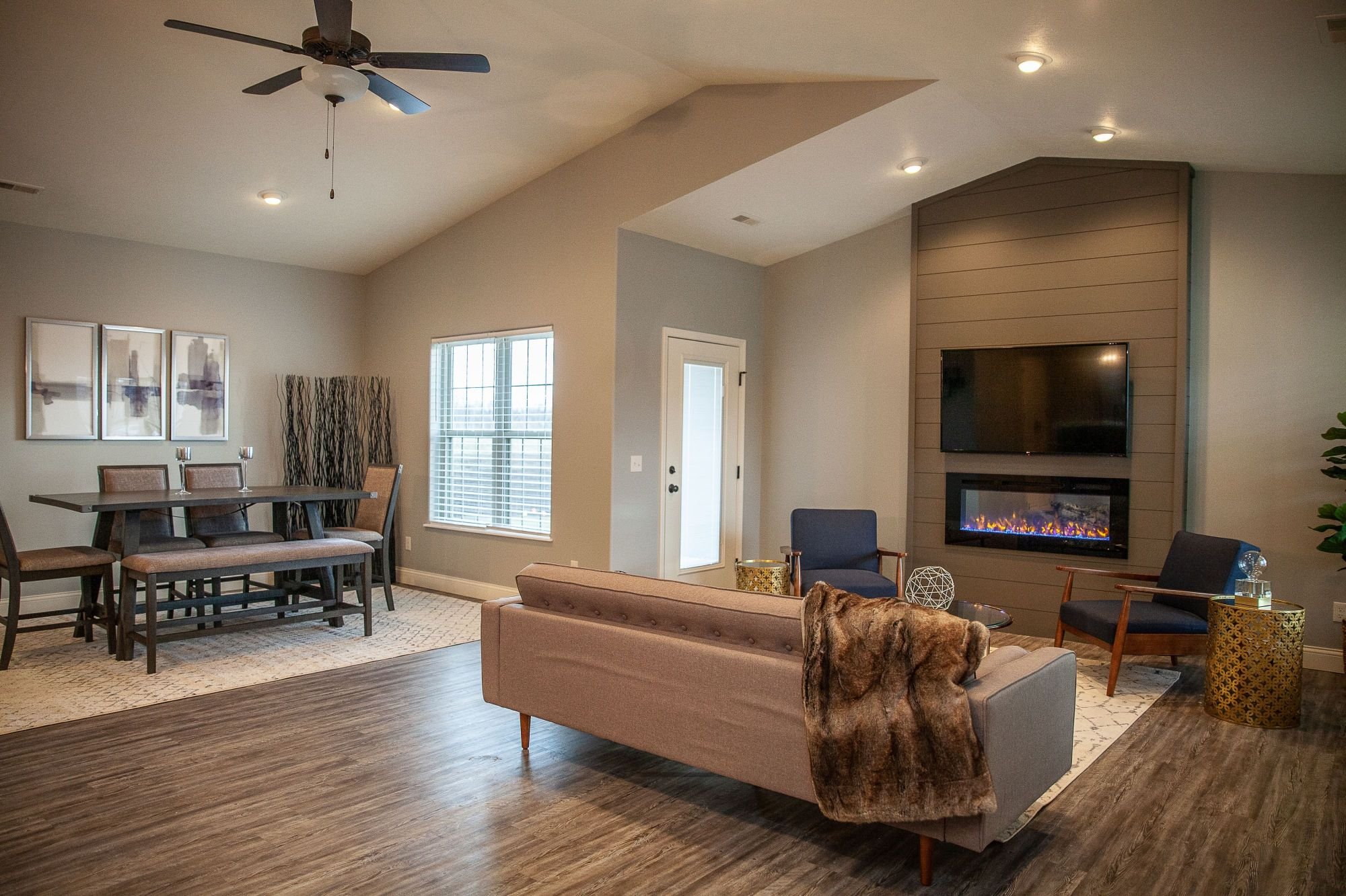White Oak Villas