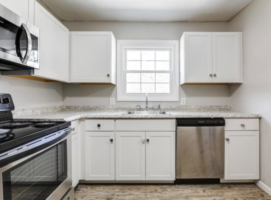 1120 - 1122 W. College Ave
