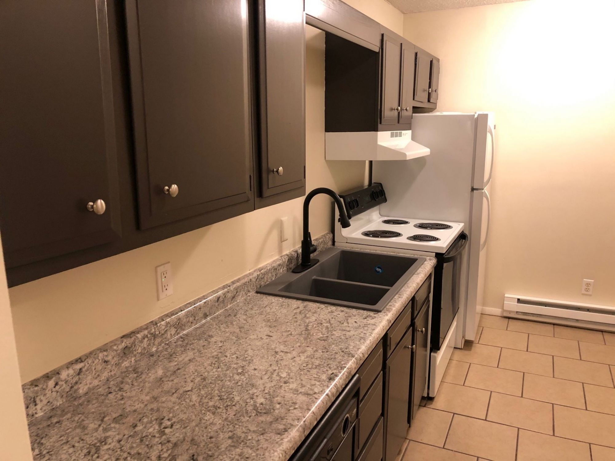 1120 - 1122 W. College Ave