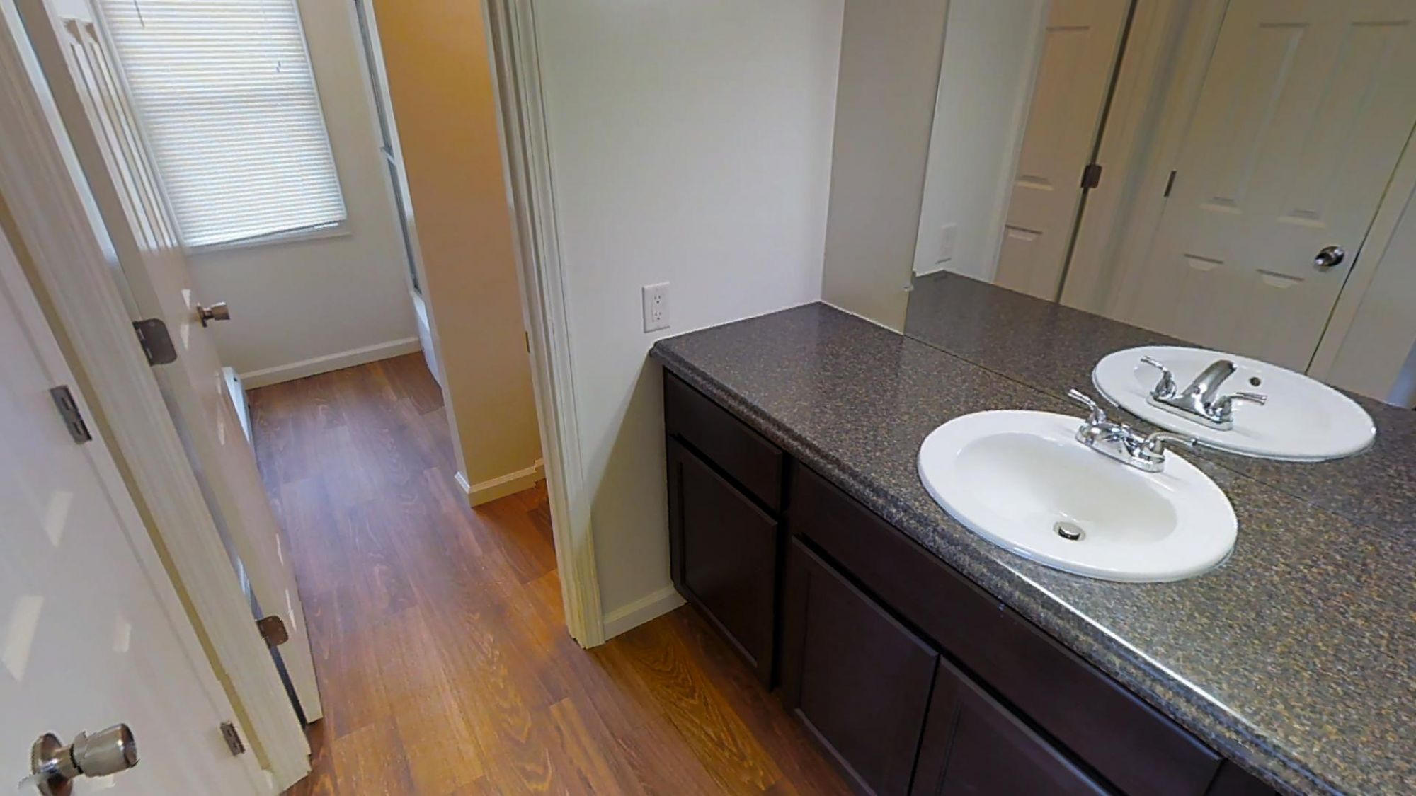 Fairway Apartments 