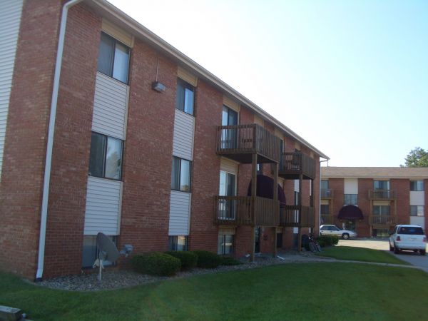 Clobertin Court