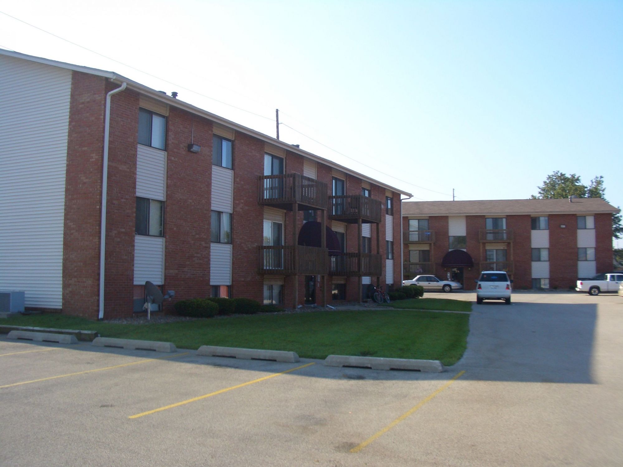 Clobertin Court