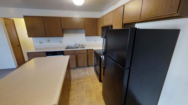 2921 Lisa Dr.