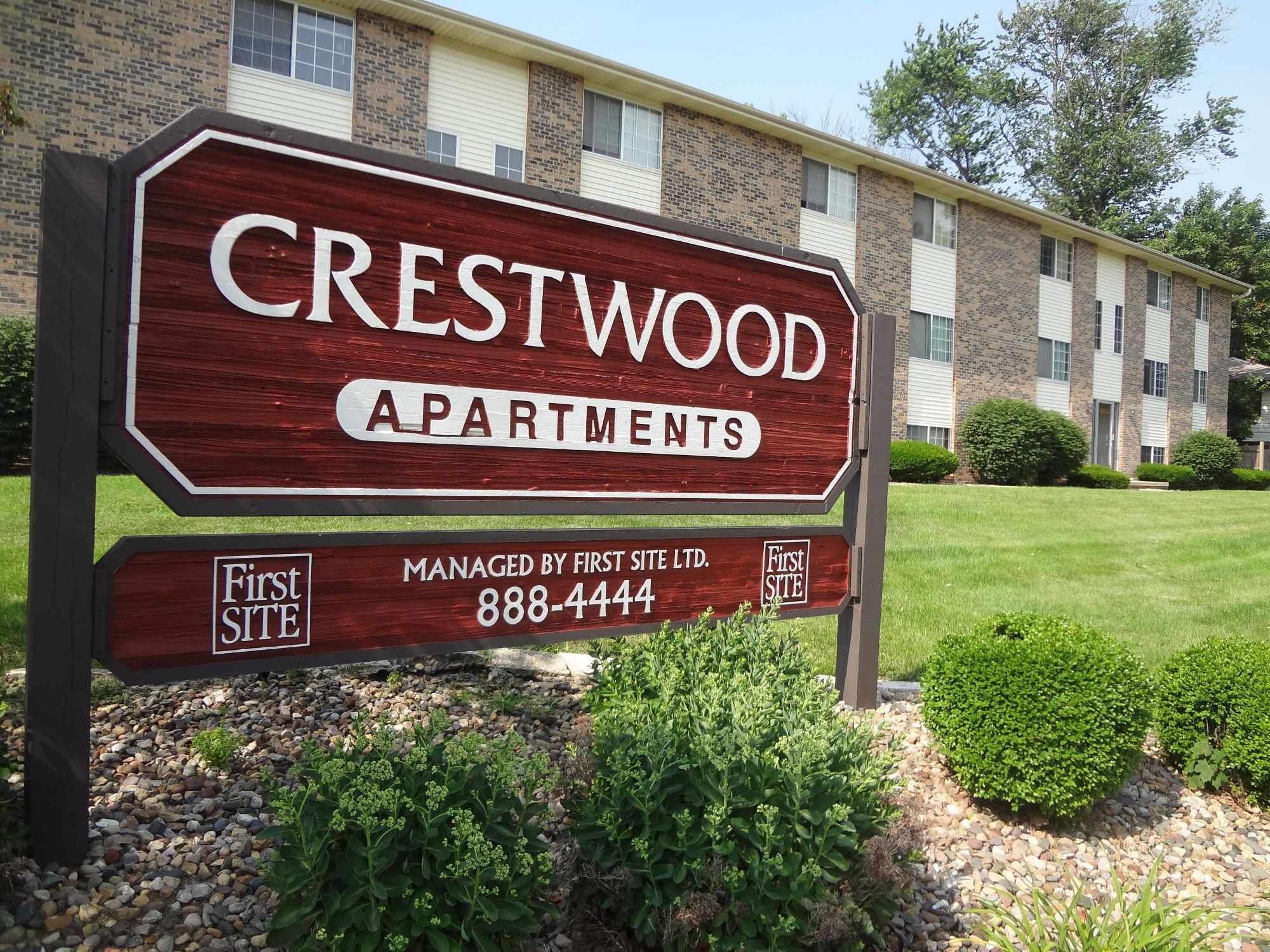 Crestwood (A) Apartments 